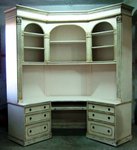 armoire and vitrin